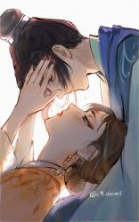 Post 7040210